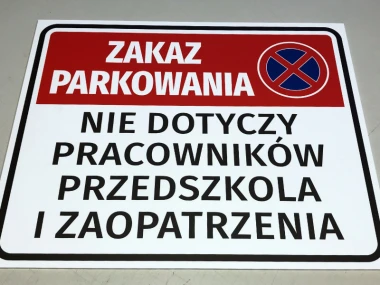 Custom printed sign, 5mm PVC, matte laminate, 50 x 40 cm - Graphic design. Sign with red background and white text.