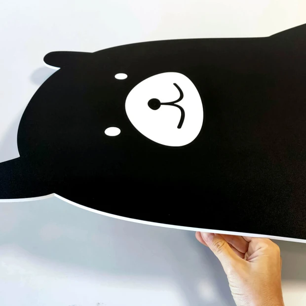 Children\'s chalkboard bear 295 - Graphic design. Bear shape with a white belly and eyes.