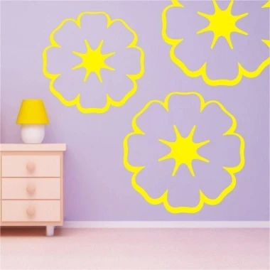Boho-style klasik 107 energy sticker adds cheerful floral patterns to a pastel wall.