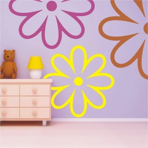 Klasik 407 sticker brightens a child\'s room with large, colorful flowers on a purple wall.