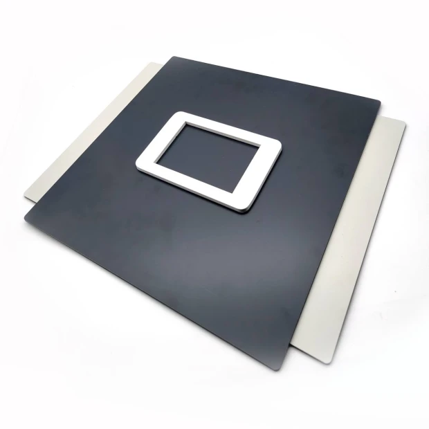 Engraved address plaque in brushed silver-black dibond, 42 x 35 cm - Simple rectangular design with graphic pattern.