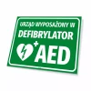 Safety sign: Facility equipped with AED defibrillator - Graphic design. Green background with white text and heart symbol.