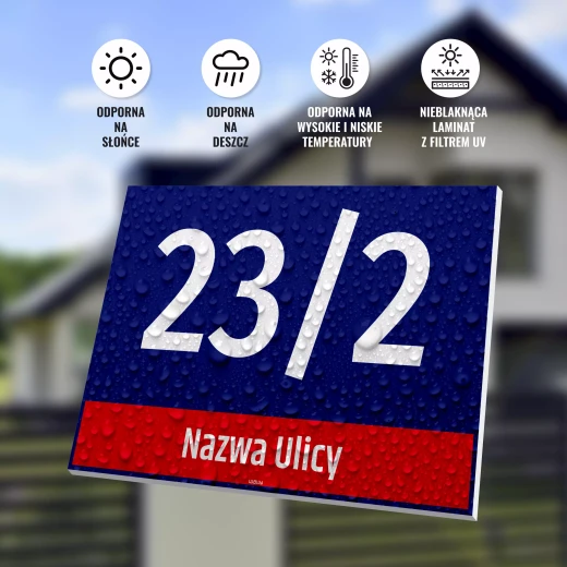 Tabliczka adresowa z przykładowym numerem na granatowym tle i ulicą na tle czerwonym, bez zaokrąglonych rogów