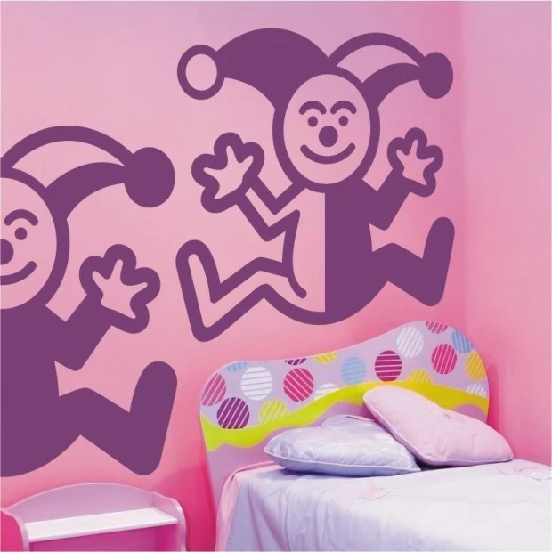 Joyful clown painting template 1359 in a pastel children\'s room, adding color and a cheerful atmosphere.