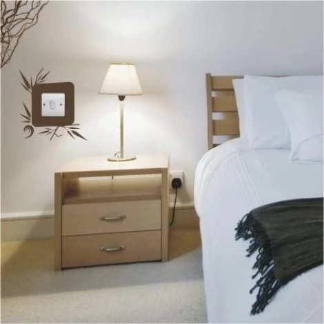Painting template contact 1079 - Bedroom arrangement. Light walls, wooden furniture, bedside lamp next to the bed.