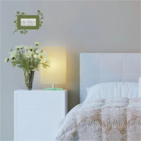 Painting template contact 1115 - Bedroom arrangement with light walls, minimalist furniture, and a lamp.