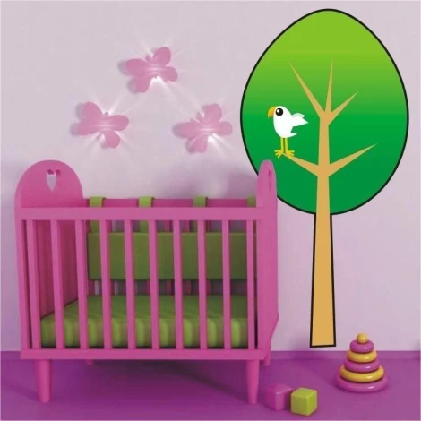 Charming tree sticker 34, perfect for a colorful children\'s room, adds a cheerful atmosphere.