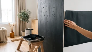 Chalk foil or board paint? A short guide.