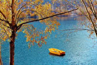 Wallpaper Yellow Boat On The Lake Surface Fp 5729