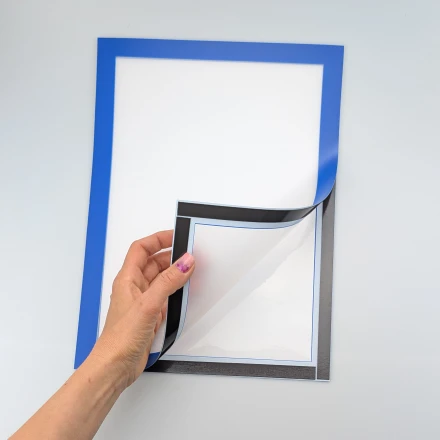 Self-adhesive A4 frame for double-sided document display